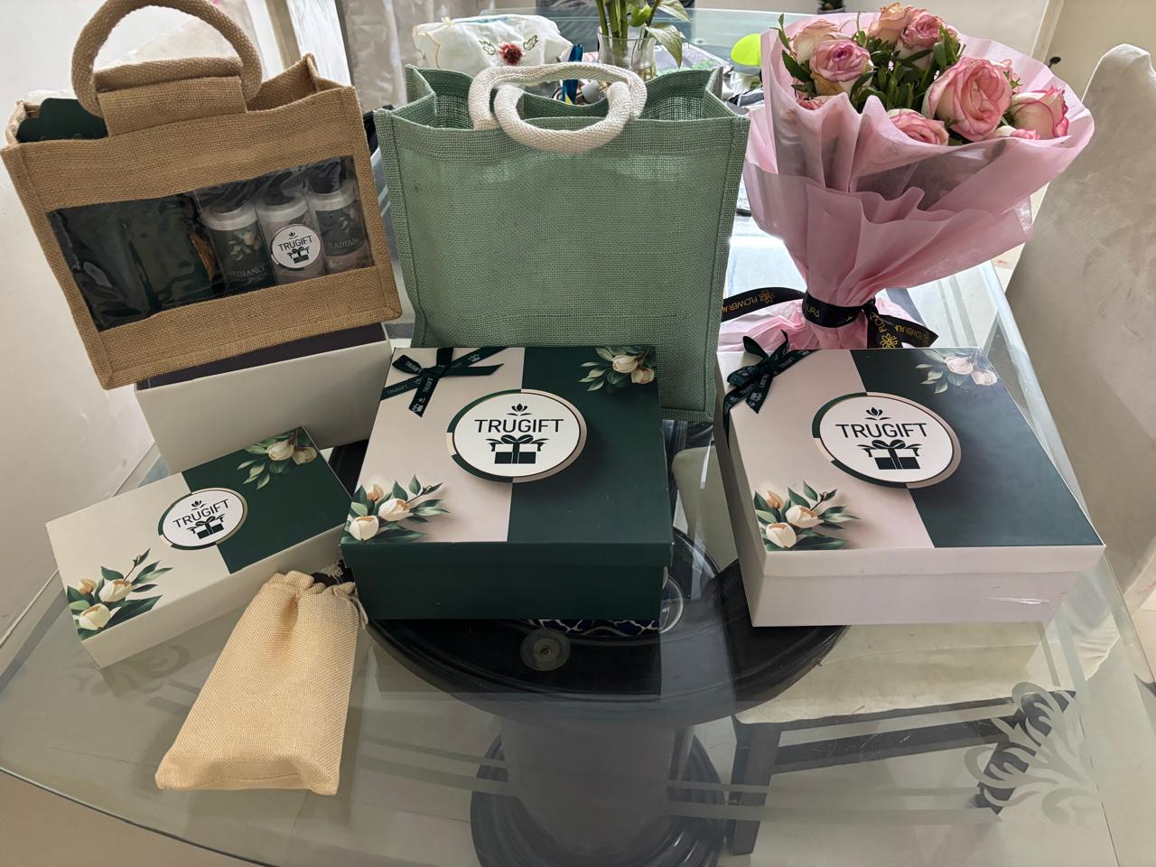TruGift Floral Candle Design